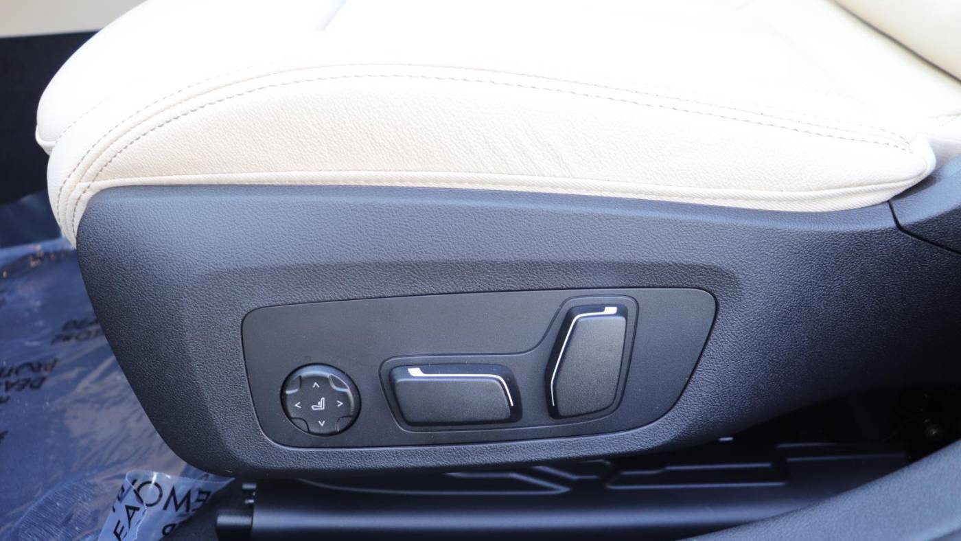 2025 BMW i4 WBY23HD01SFU84607