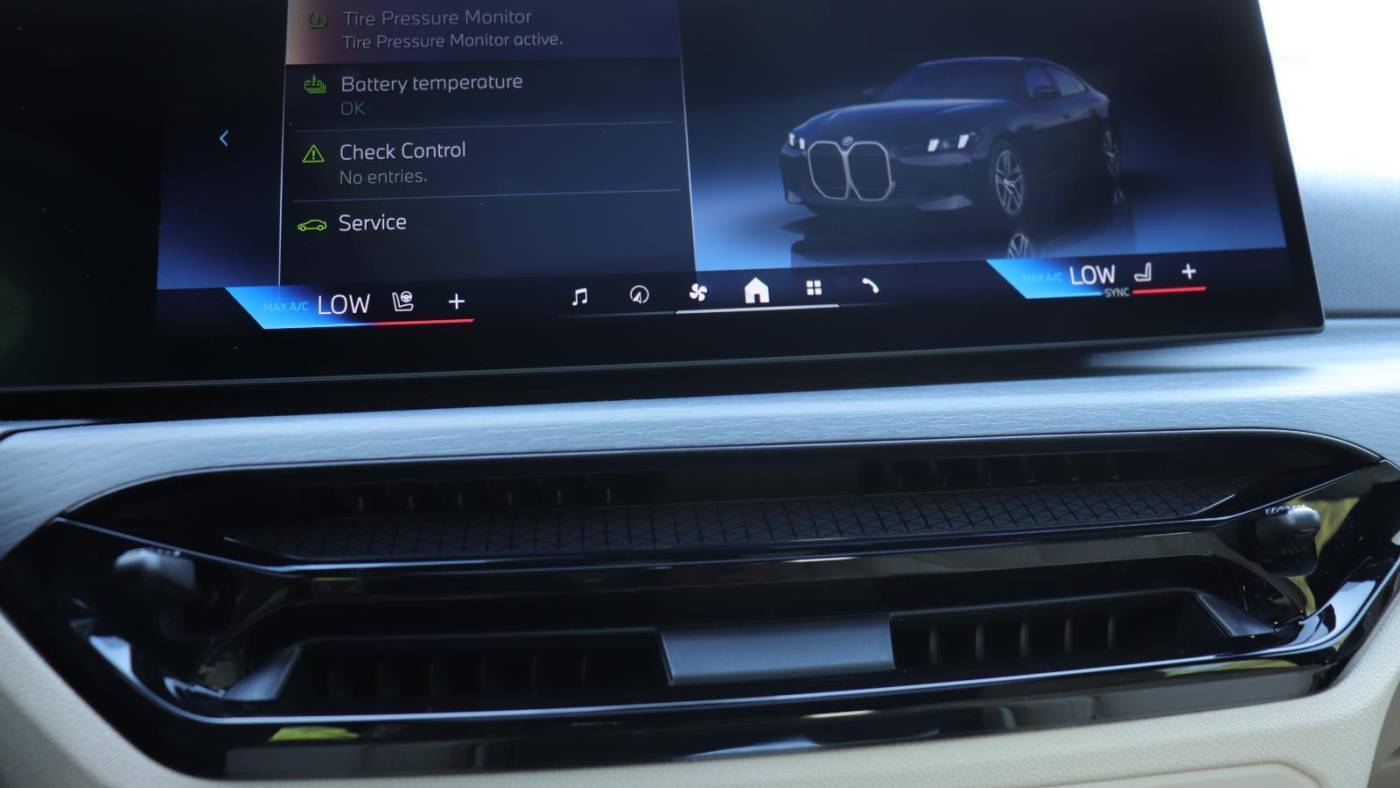 2025 BMW i4 WBY23HD01SFU84607