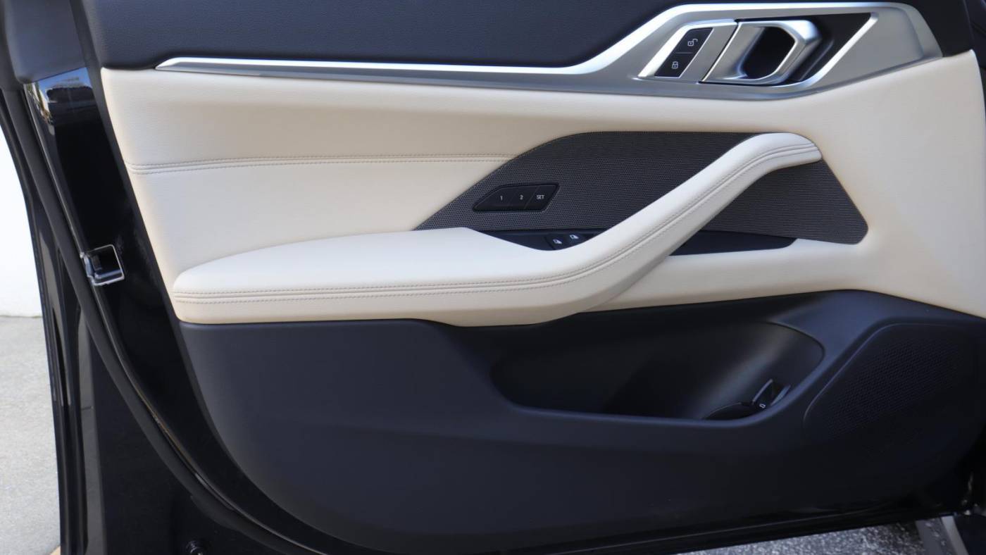 2025 BMW i4 WBY23HD01SFU84607