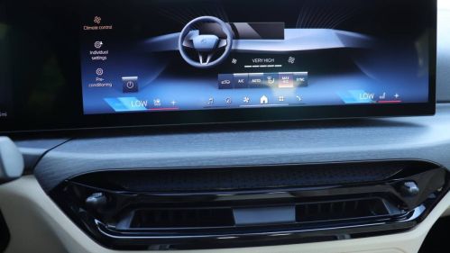 2025 BMW i4 WBY23HD01SFU84607