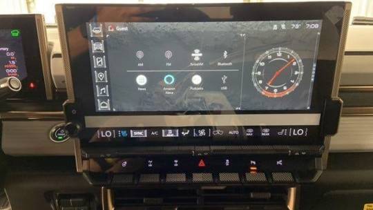 2024 GMC HUMMER EV SUV 1GKB0NDE4RU108823