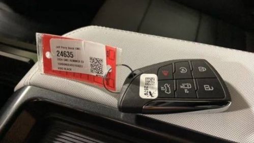 2024 GMC HUMMER EV SUV 1GKB0NDE4RU108823
