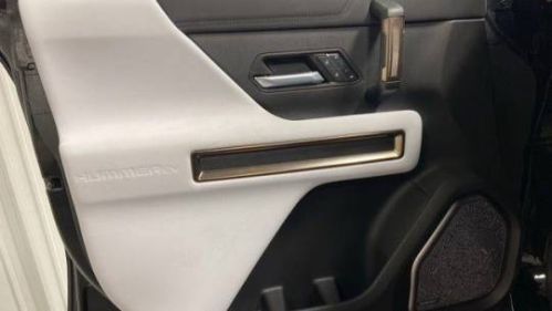 2024 GMC HUMMER EV SUV 1GKB0NDE4RU108823