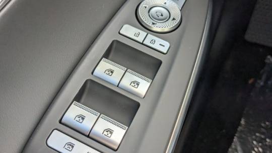 2024 Genesis Electrified GV70 5NMMCET14RH002292