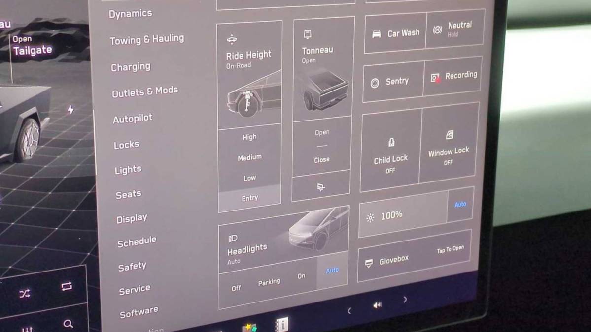 2024 Tesla Cybertruck - Images - 26
