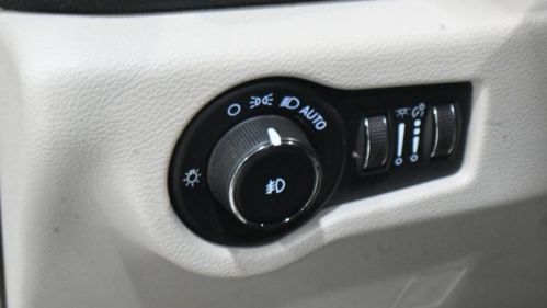 2023 Chrysler Pacifica 2C4RC1L77PR588539