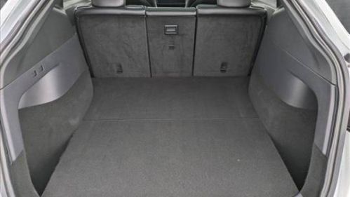 2020 Tesla Model Y 5YJYGDEE1LF012027