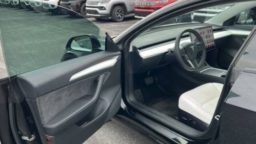 2022 Tesla Model 3 5YJ3E1EB9NF123951
