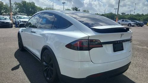 2020 Tesla Model X 5YJXCBE2XLF305331