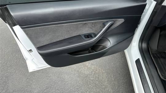 2021 Tesla Model 3 5YJ3E1EC1MF935977