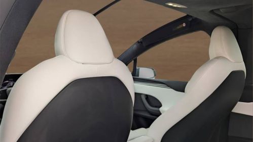 2022 Tesla Model X 7SAXCBE60NF344681