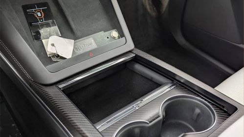 2022 Tesla Model X 7SAXCBE60NF344681