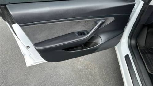 2021 Tesla Model 3 5YJ3E1EC1MF935977