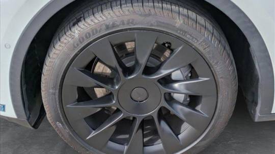 2021 Tesla Model Y 5YJYGDEE2MF161998