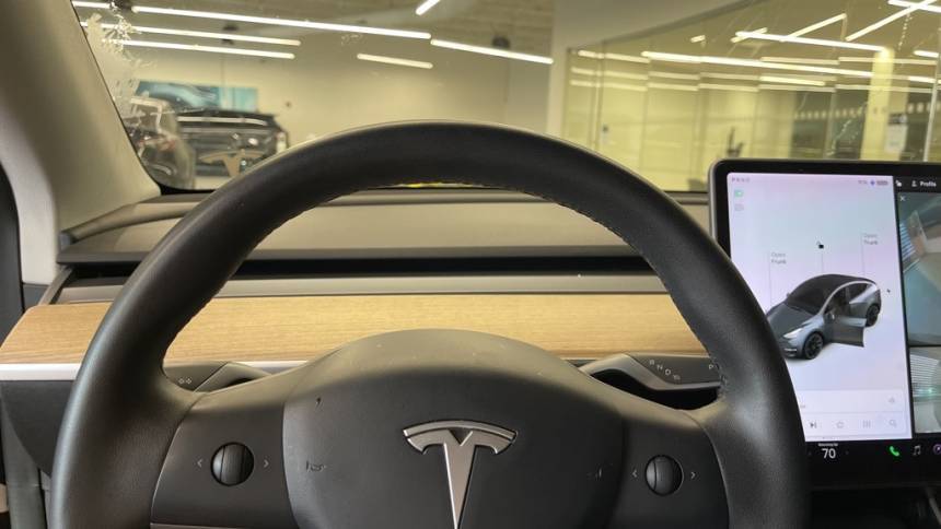 2020 Tesla Model Y 5YJYGDEE3LF041836
