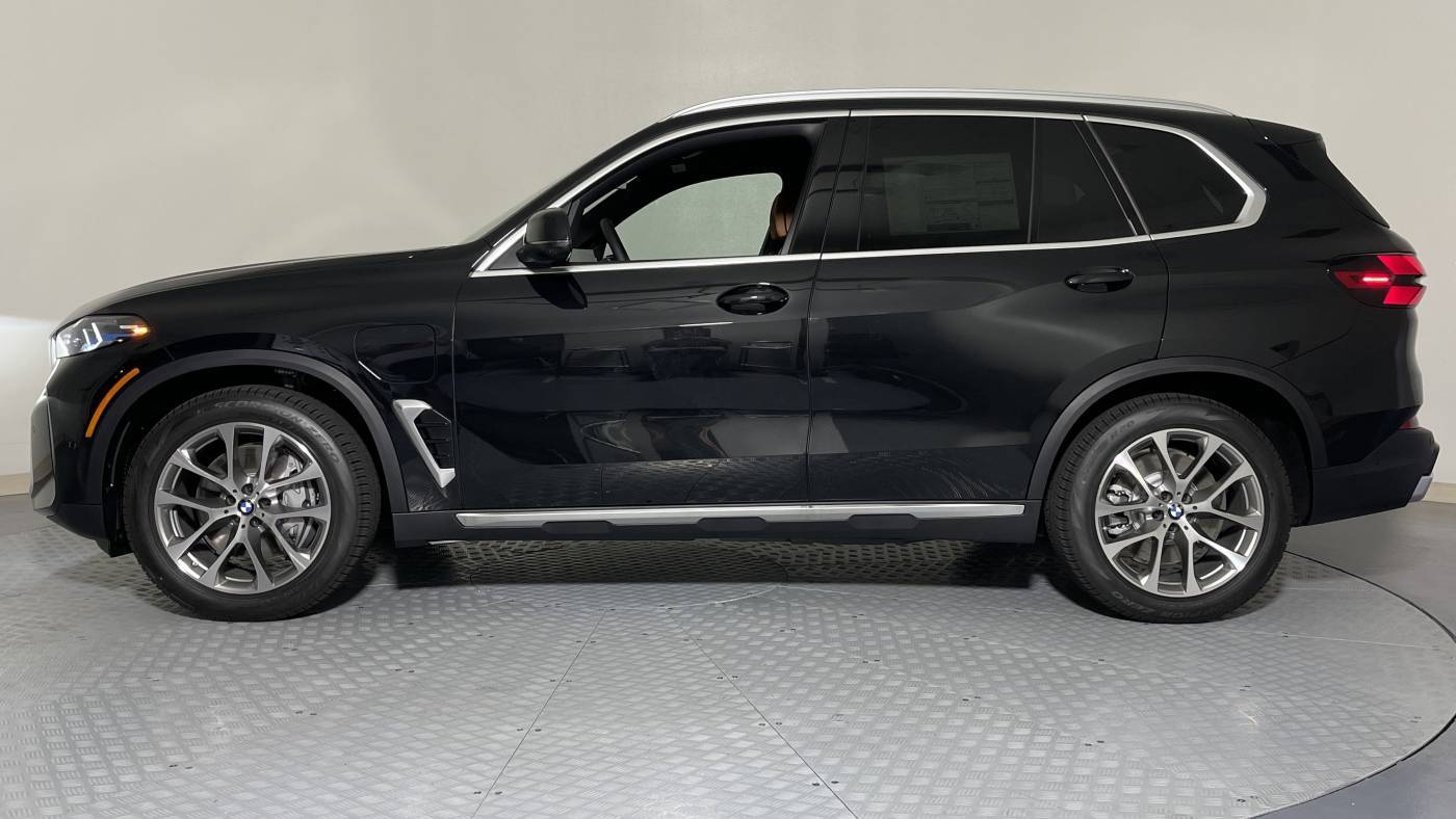 2025 BMW X5 5UX43EU01S9Z93893