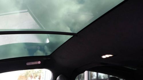 2022 Tesla Model X 7SAXCBE52NF334144