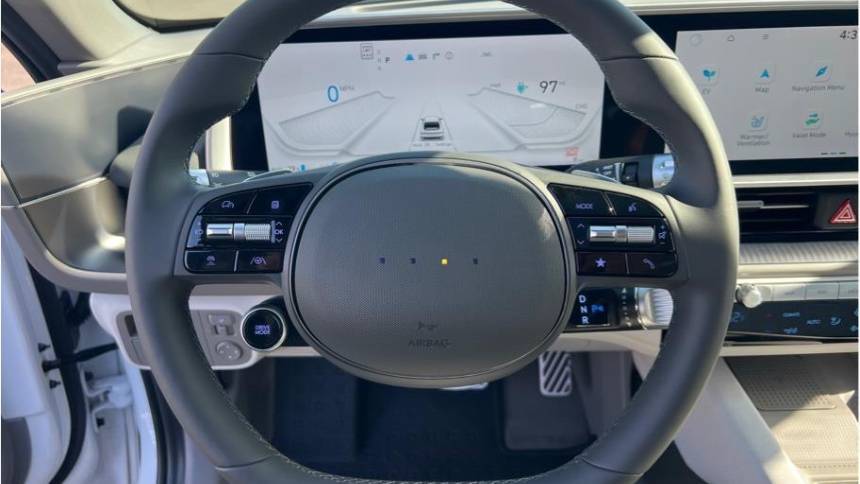2025 Hyundai IONIQ 6 KMHM54AAXSA098402