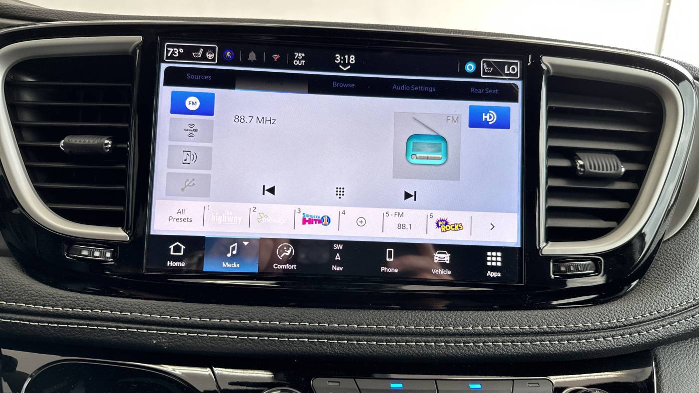 2025 Chrysler Pacifica 2C4RC1S73SR550106