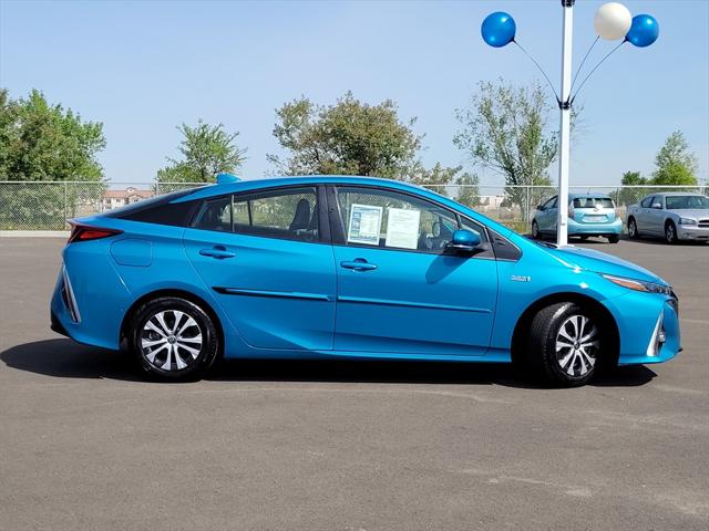 2021 Toyota Prius Prime JTDKAMFP3M3176059