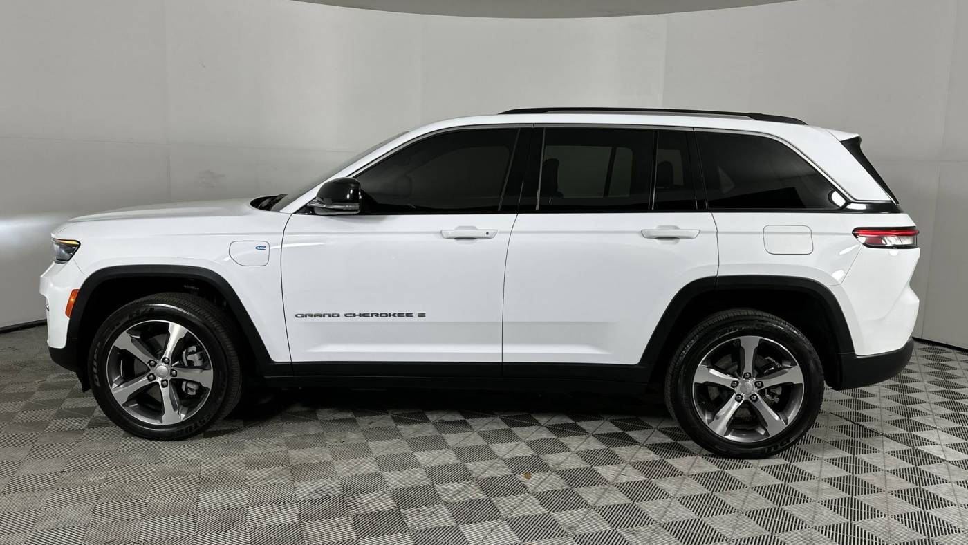 2022 Jeep Grand Cherokee 1C4RJYB65N8747915