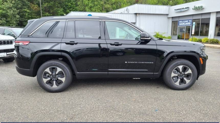 2024 Jeep Grand Cherokee 1C4RJYB61RC685075