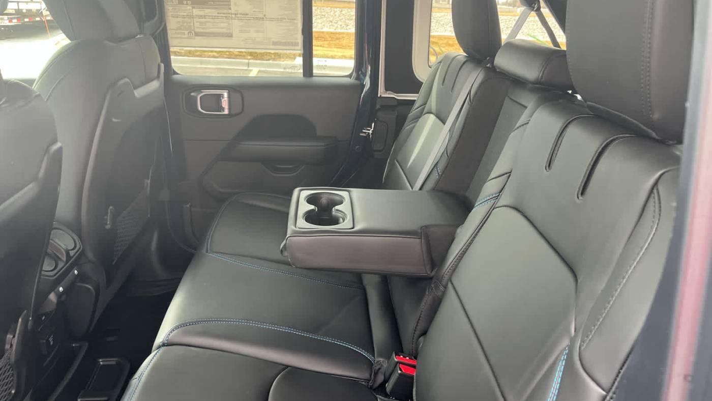 2025 Jeep Wrangler 1C4RJXR68SW533850