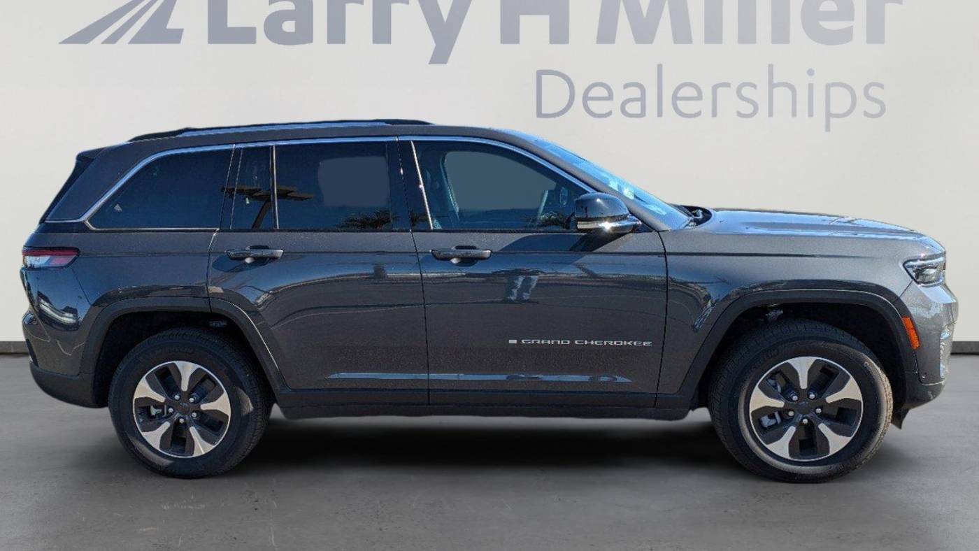 2023 Jeep Grand Cherokee 1C4RJYB64PC664895
