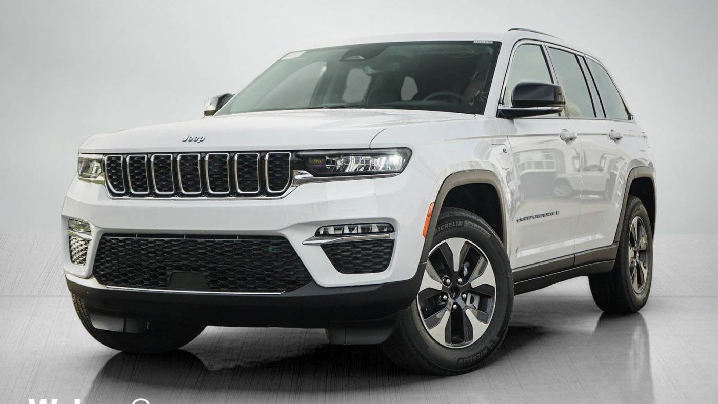 2025 Jeep Grand Cherokee 1C4RJYB67S8690595