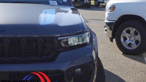 2025 Jeep Grand Cherokee 1C4RJYC65S8637392