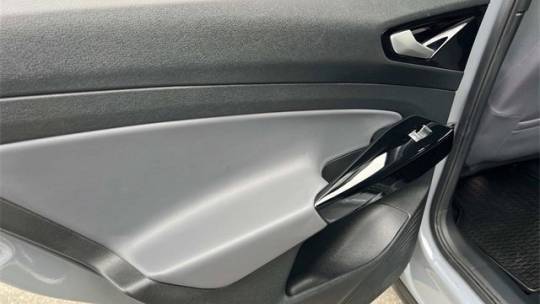 2021 Volkswagen ID.4 WVGRMPE27MP056718