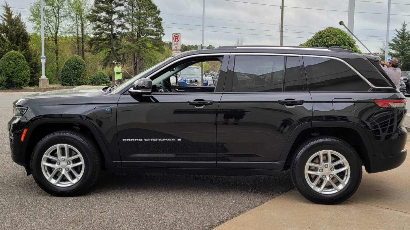 2022 Jeep Grand Cherokee 1C4RJYB62N8717450