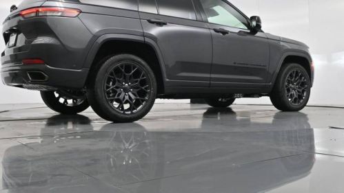 2025 Jeep Grand Cherokee 1C4RJYE65S8680062