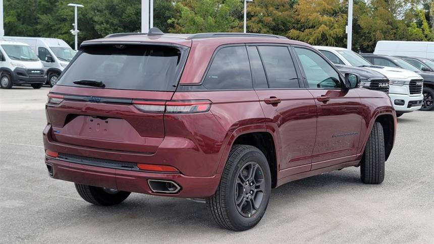 2025 Jeep Grand Cherokee 1C4RJYB69S8639423