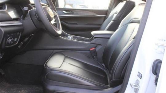 2024 Jeep Grand Cherokee 1C4RJYB69RC106043