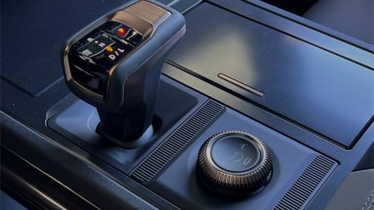 2024 GMC HUMMER EV SUV 1GKB0NDE4RU108496