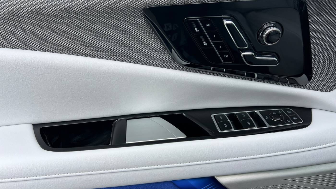 2025 Cadillac OPTIQ 3GYK3BMR9SS165295