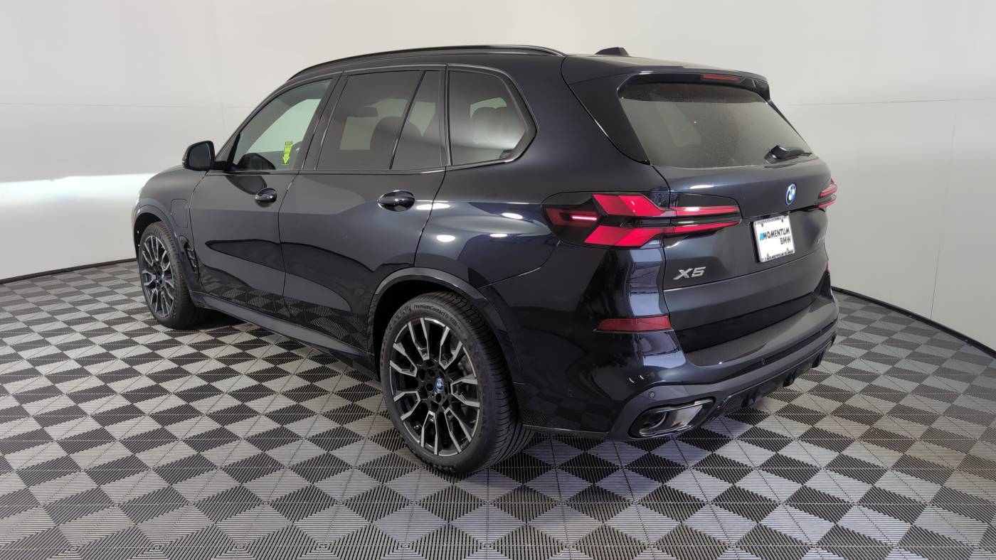 2025 BMW X5 5UX43EU02S9Z90050