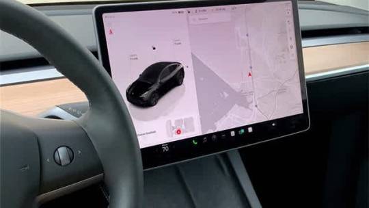 2024 Tesla Model Y 7SAYGDEDXRF155769