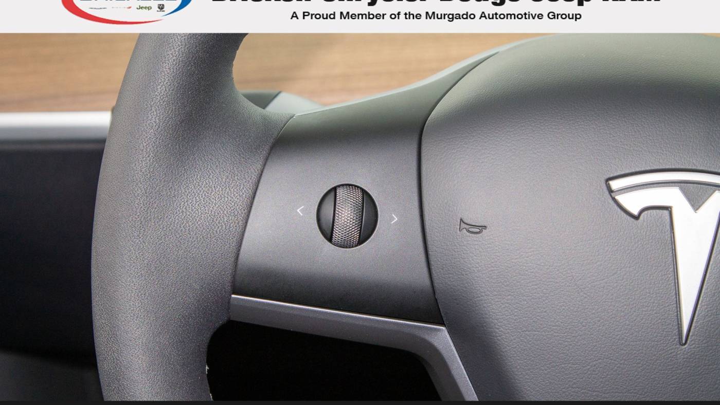 2024 Tesla Model Y 7SAYGDED7RF159942