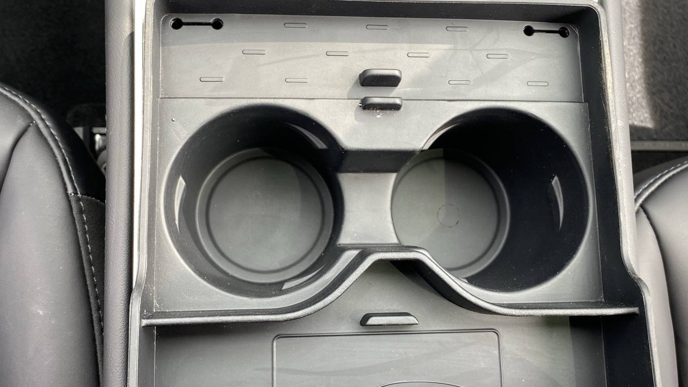 2023 Tesla Model Y 7SAYGDEE2PF904490