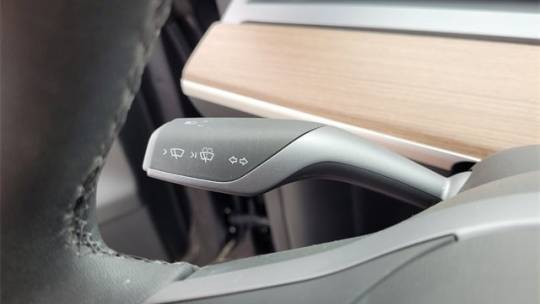 2024 Tesla Model Y 7SAYGDEDXRF118575