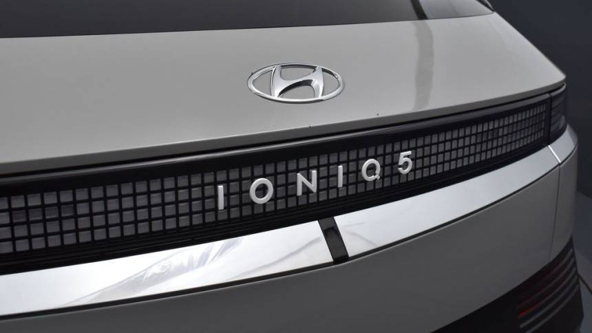 2022 Hyundai IONIQ 5 KM8KN4AE2NU070462
