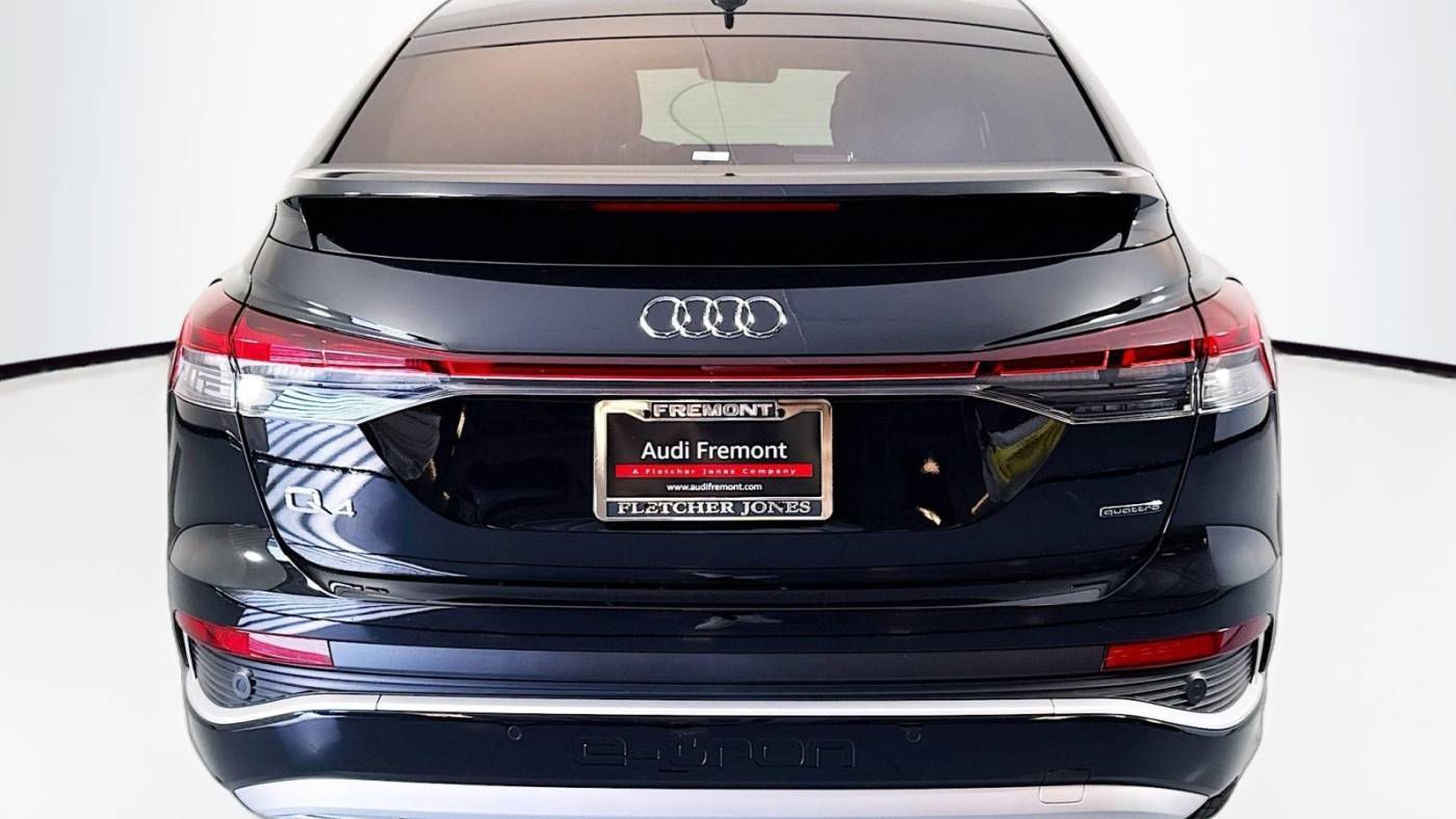 2025 Audi Q4 e-tron WA12UBFZ6SP031949