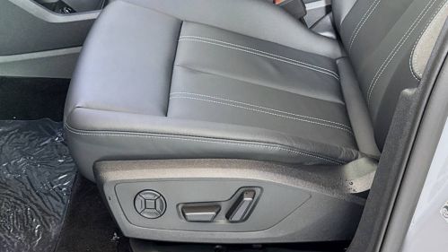 2025 Audi Q4 e-tron WA12UBFZ8SP034058