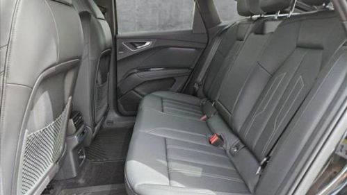 2025 Audi Q4 e-tron WA13UBFZXSP035846