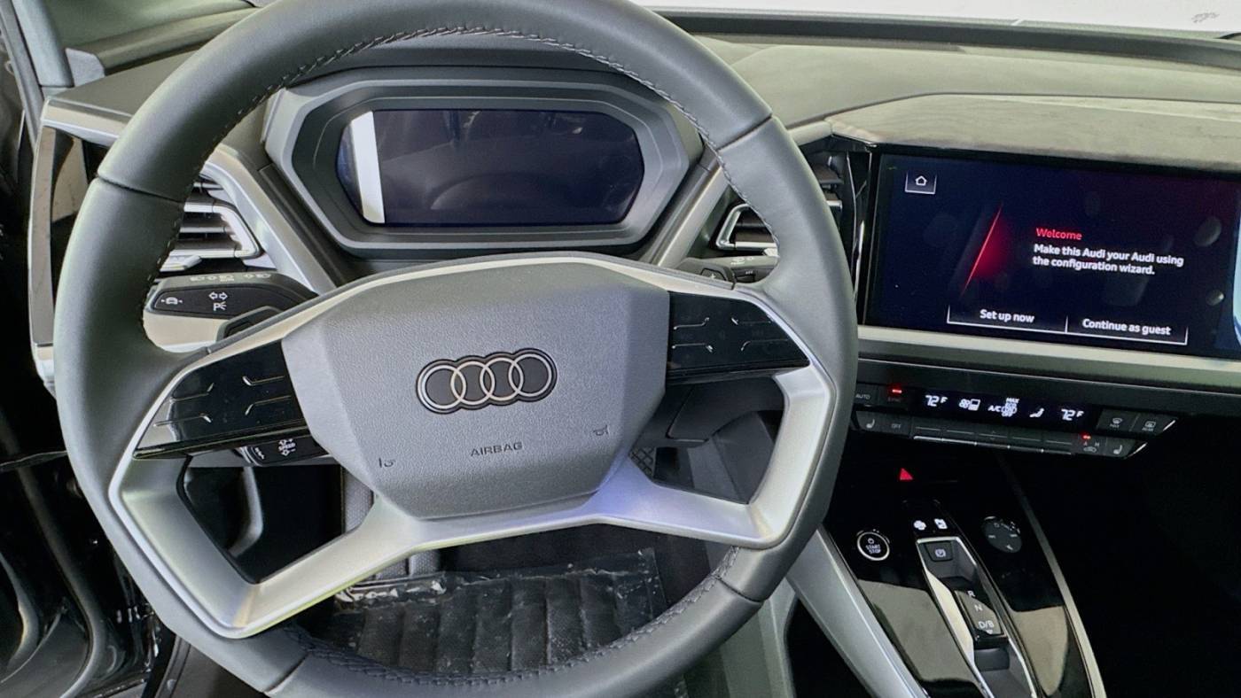 2025 Audi Q4 e-tron WA12UBFZ8SP031483