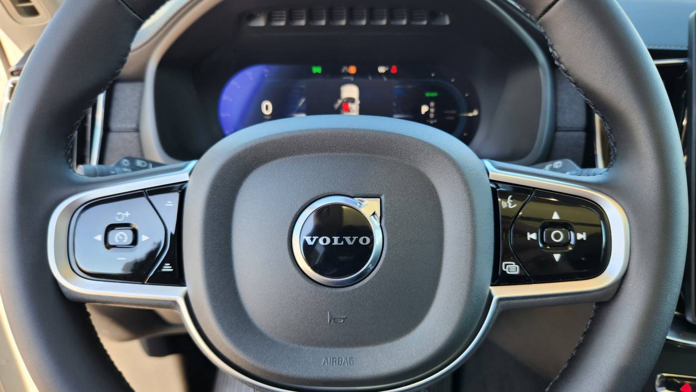 2025 Volvo XC90 YV4H60PG8S1371499