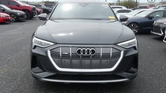 2021 Audi e-tron WA12AAGE5MB012114