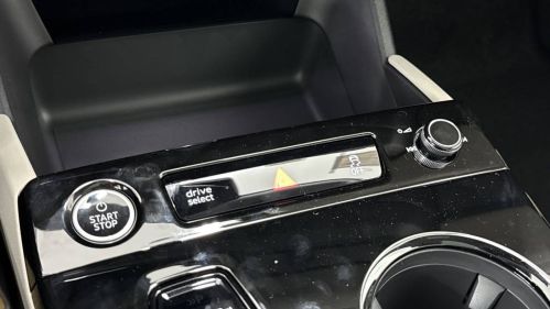 2025 Audi Q6 e-tron WA114BGF9SA018986